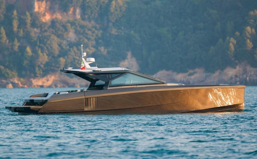 Wallypower50: day cruiser da 36 nodi con IPS o quattro fuoribordo — dettaglio 1