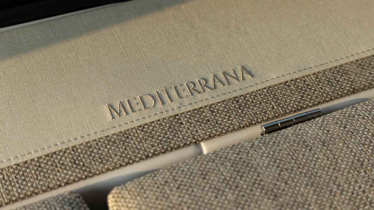 Finitura Mediterrana della Axopar 29 XC Cross Cabin