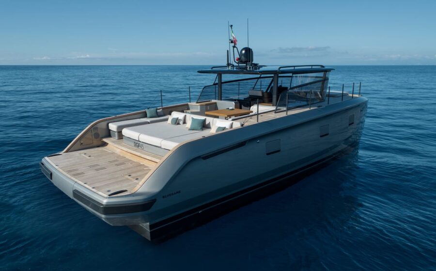 Bluegame BGF45 avec zone en pleine mer