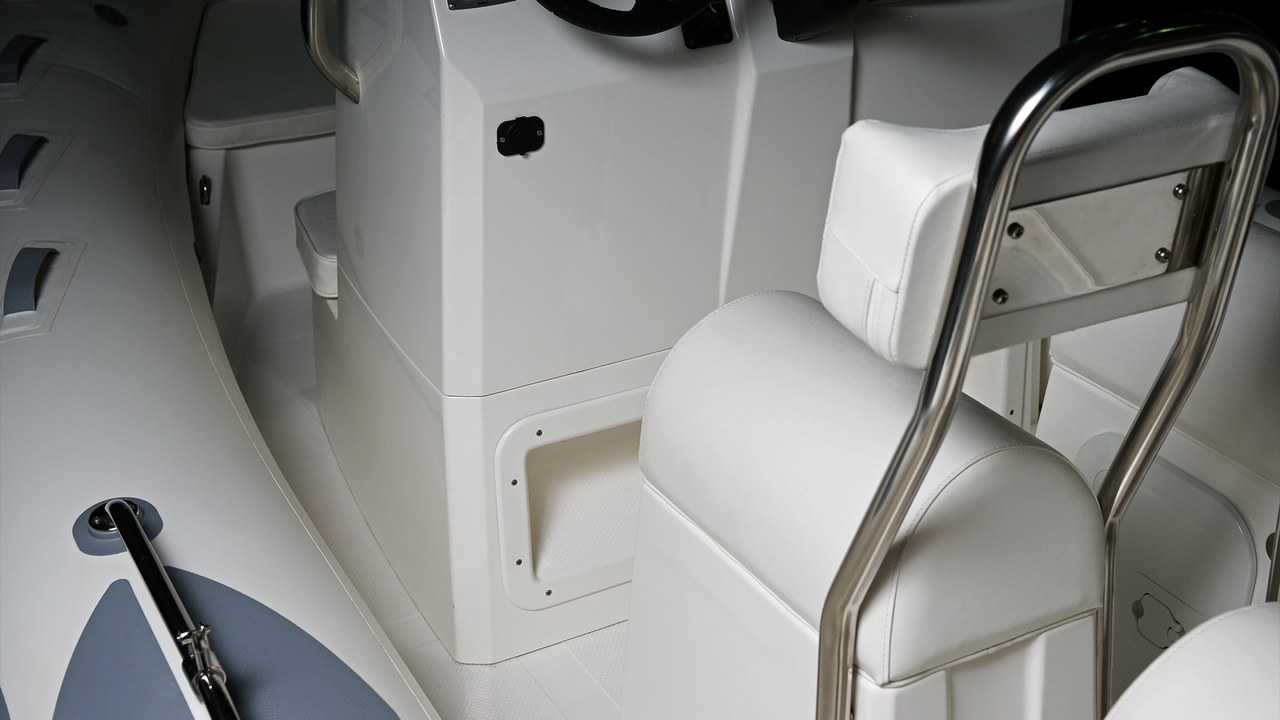 BRIG Navigator console 610