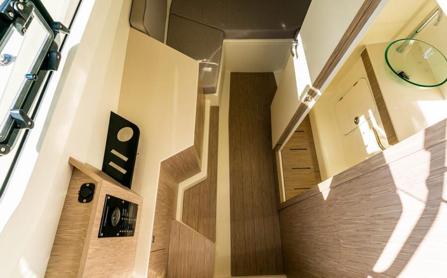 Int&eacute;rieur des cheveux Tempest 1000 WA