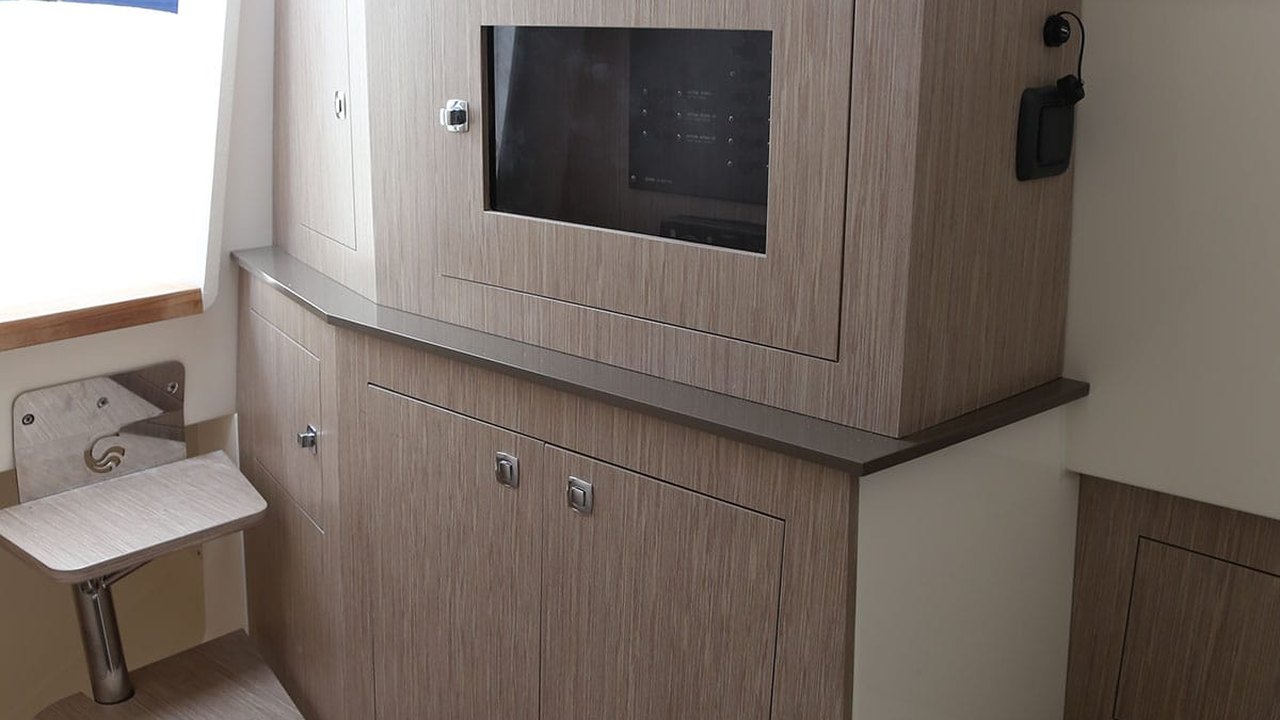 Mobile interno del Capelli Tempest 38