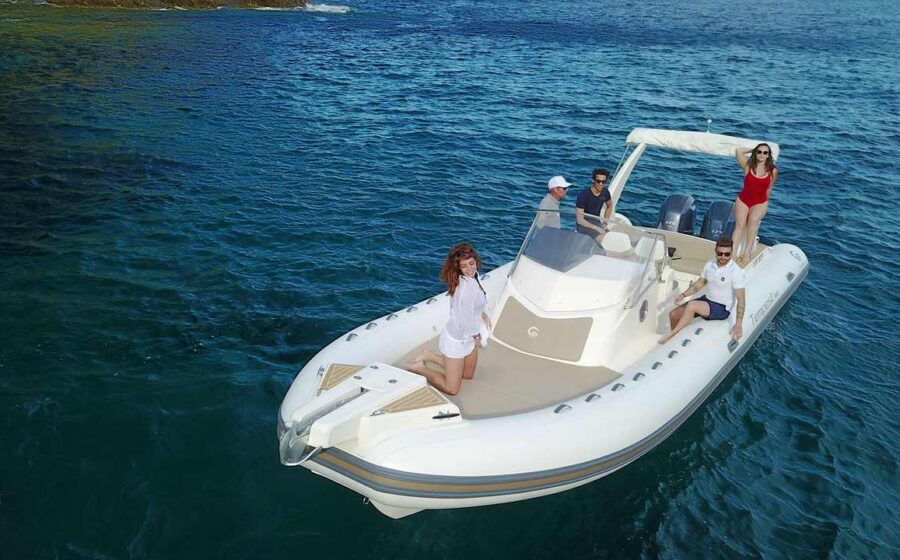 Tempest 850 Ouvert des trois quarts