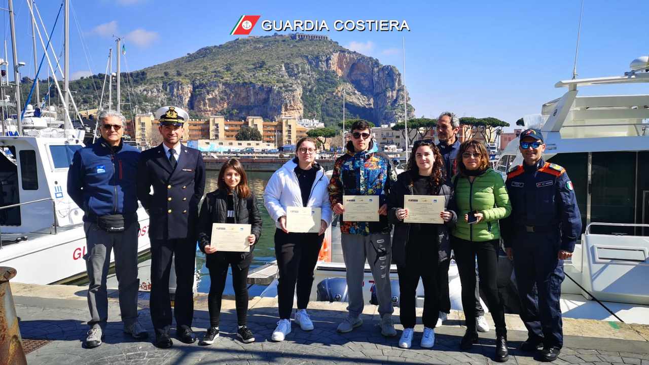 Controllo della Guardia Costiera in ambito portuale