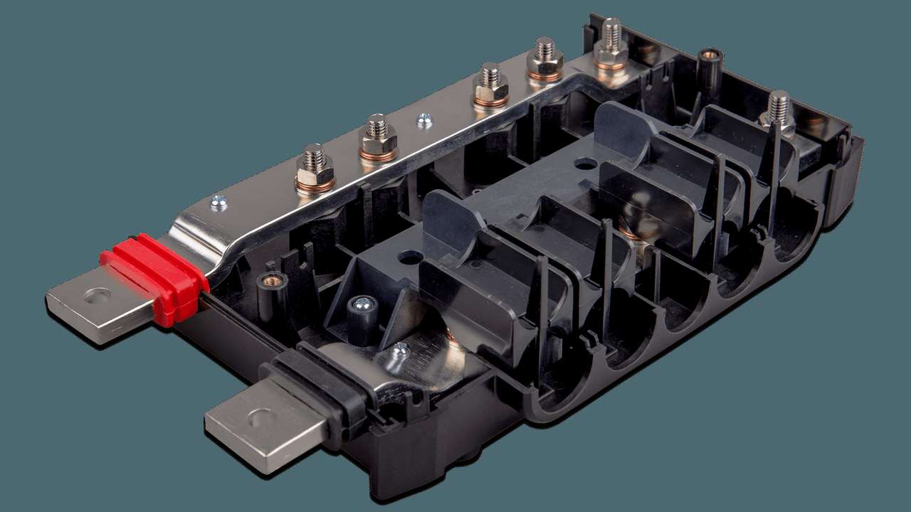 Diagnosi distribuzione DC Victron Lynx in barca 3