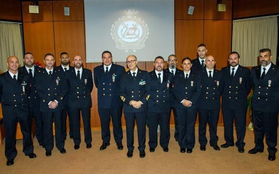 Mezzo della Guardia Costiera durante vigilanza costiera