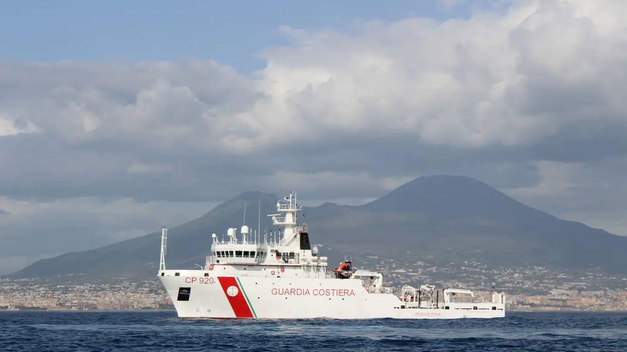 Personale istituzionale della Guardia Costiera in servizio