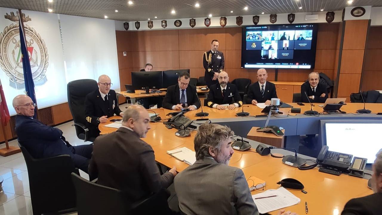 Sessione formativa della Guardia Costiera sulla sicurezza della navigazione