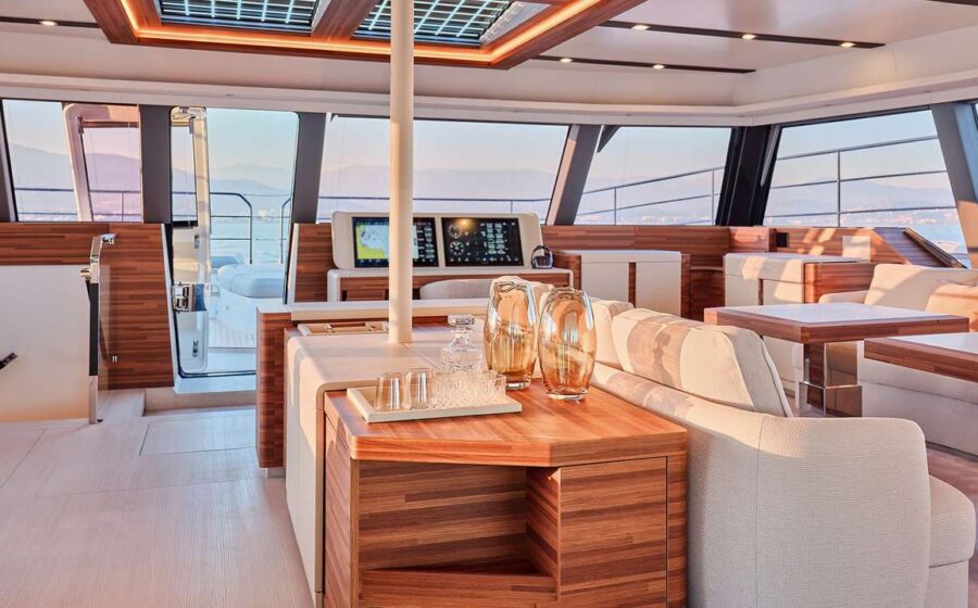 Salone panoramico del Fountaine Pajot FPY 80