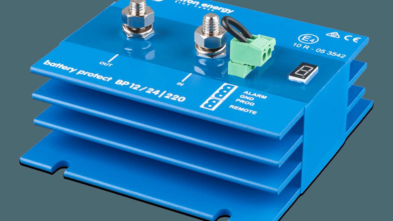 Restoration Victron BatteryProtect by boat 8