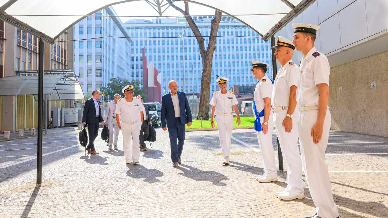 Presidio istituzionale della Guardia Costiera in porto