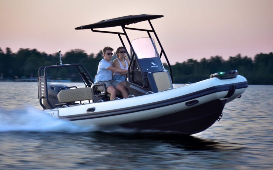 Highfield Sport 560 in navigazione