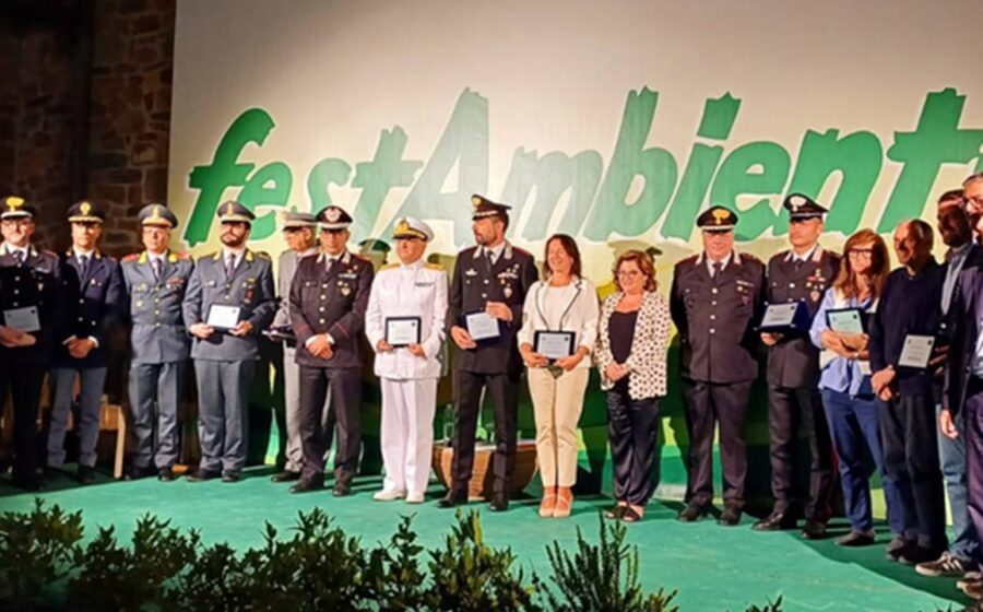 Sala operativa della Guardia Costiera per il coordinamento marittimo