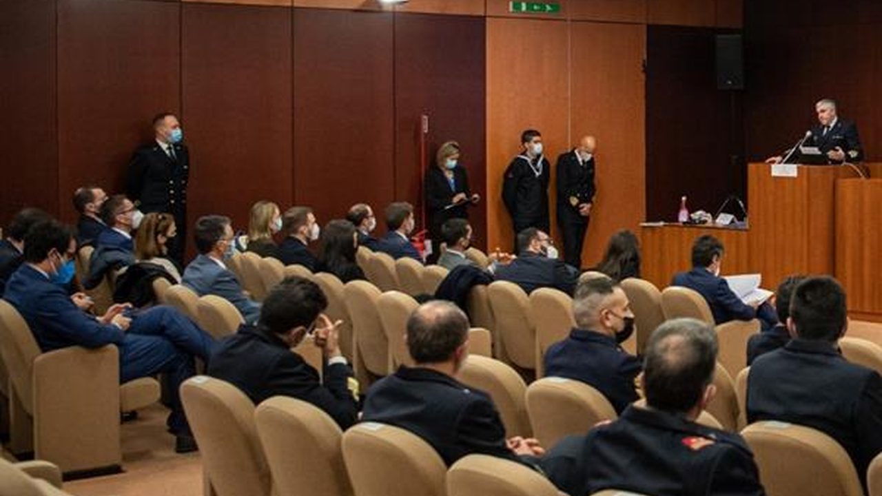 Plateale durante una sessione informativa