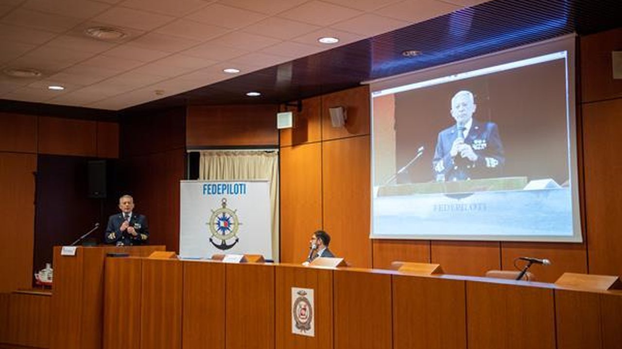 Sala riunioni durante un incontro operativo