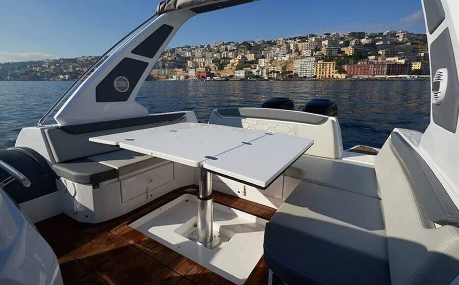 Pozzetto del PY Yacht PY10.0 Cabin