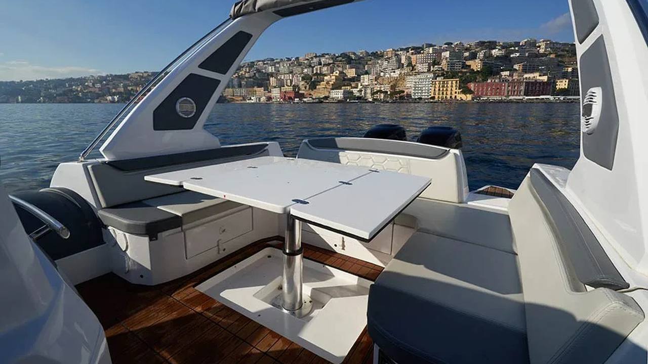 Pozzetto del PY Yacht PY10.0 Cabin