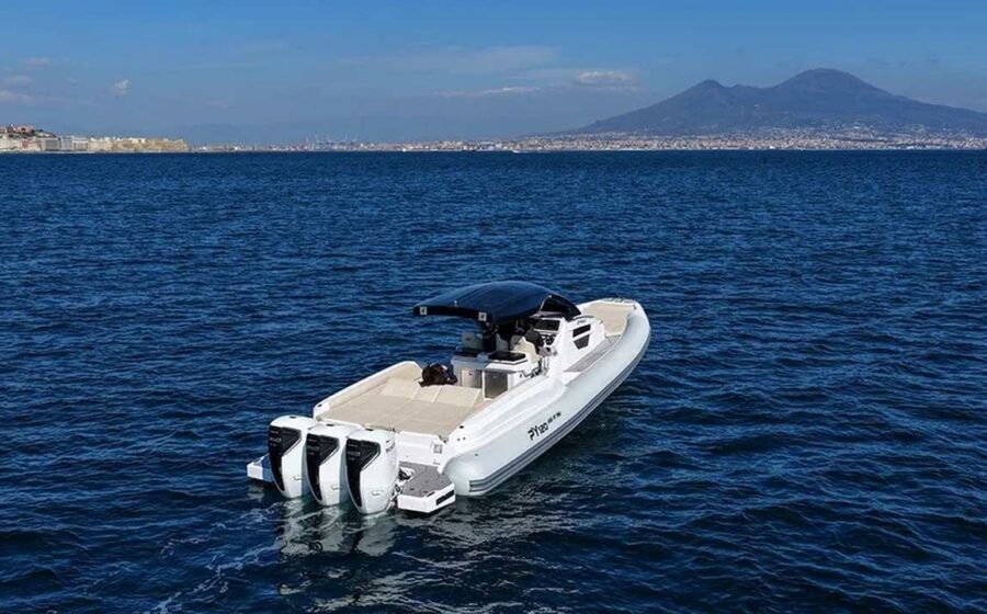 PY Yacht PY120 GTS vu de la poupe