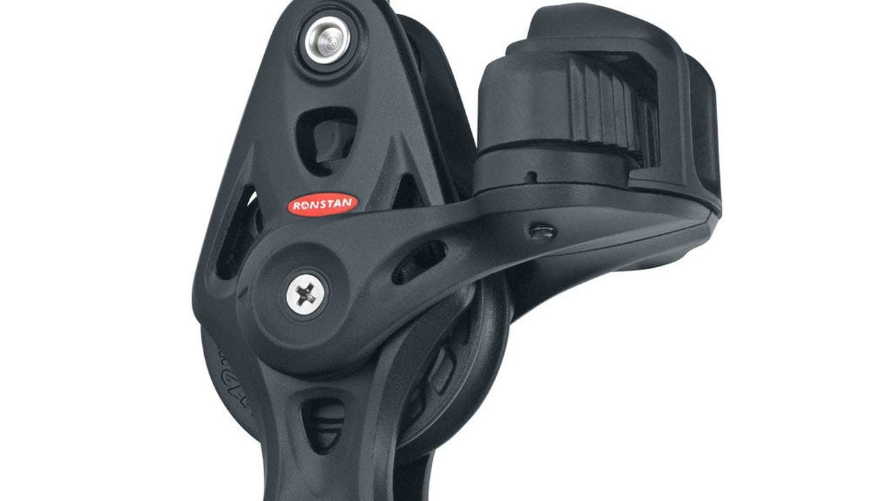 Bozzello Ronstan Core serie 60 con perno da drizza