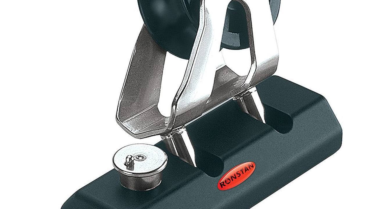 Installazione Ronstan Series 22