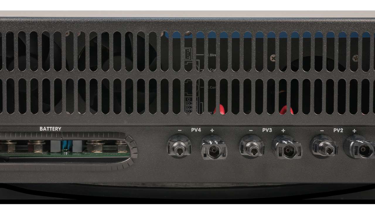 Diagnosi regolatore solare MPPT Victron in barca 6