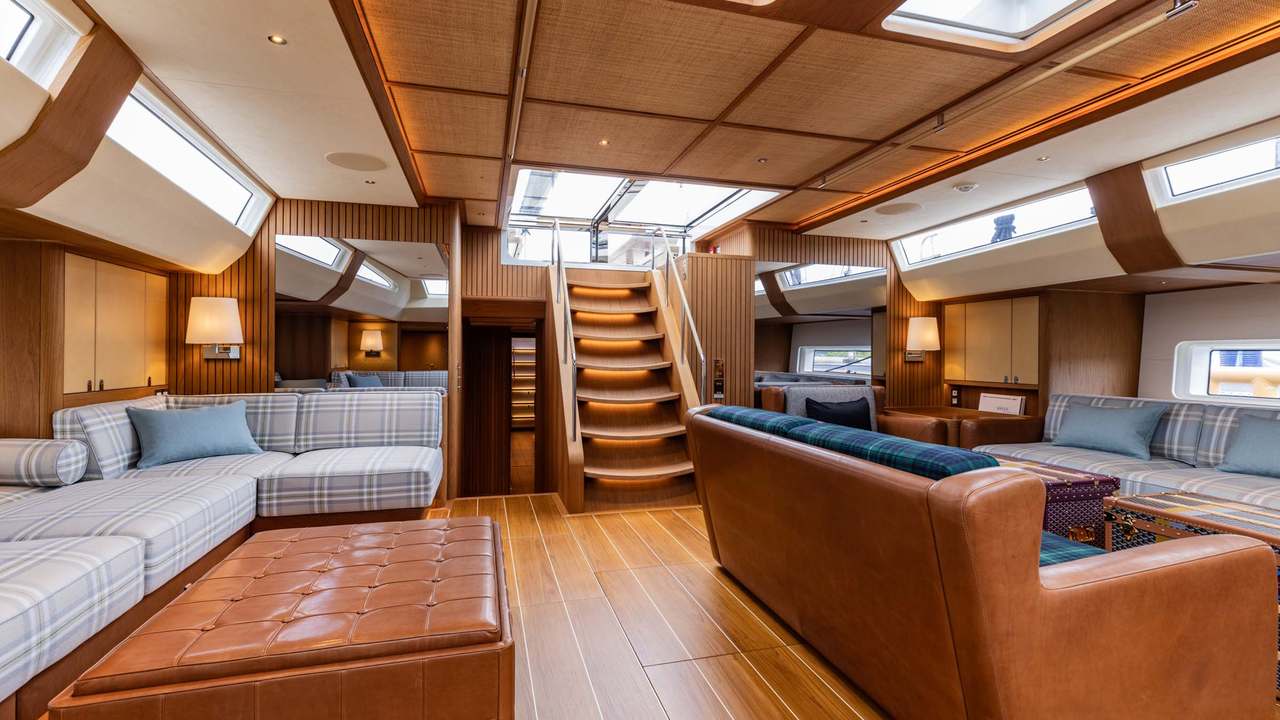 Salone del Swan 128