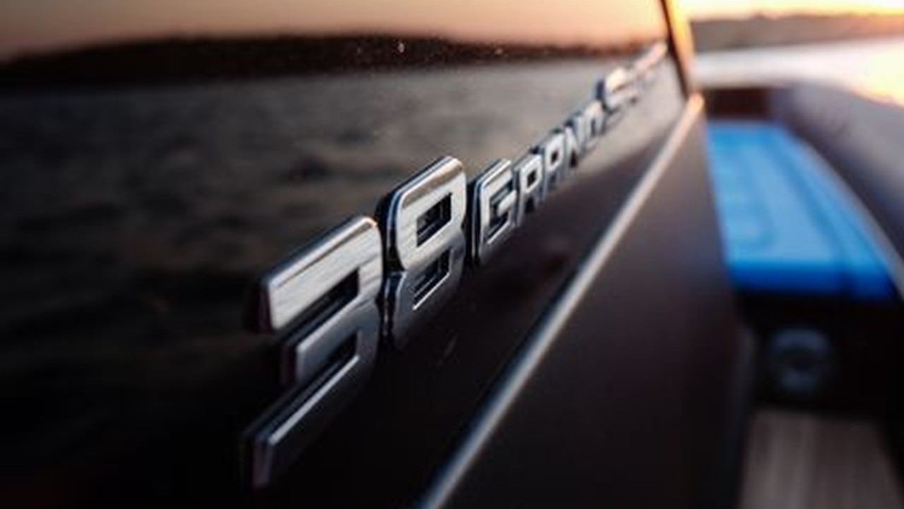 Dettaglio del Technohull 38 Grand Sport