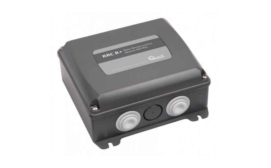 Quick receiver for remote control of maneuver systems