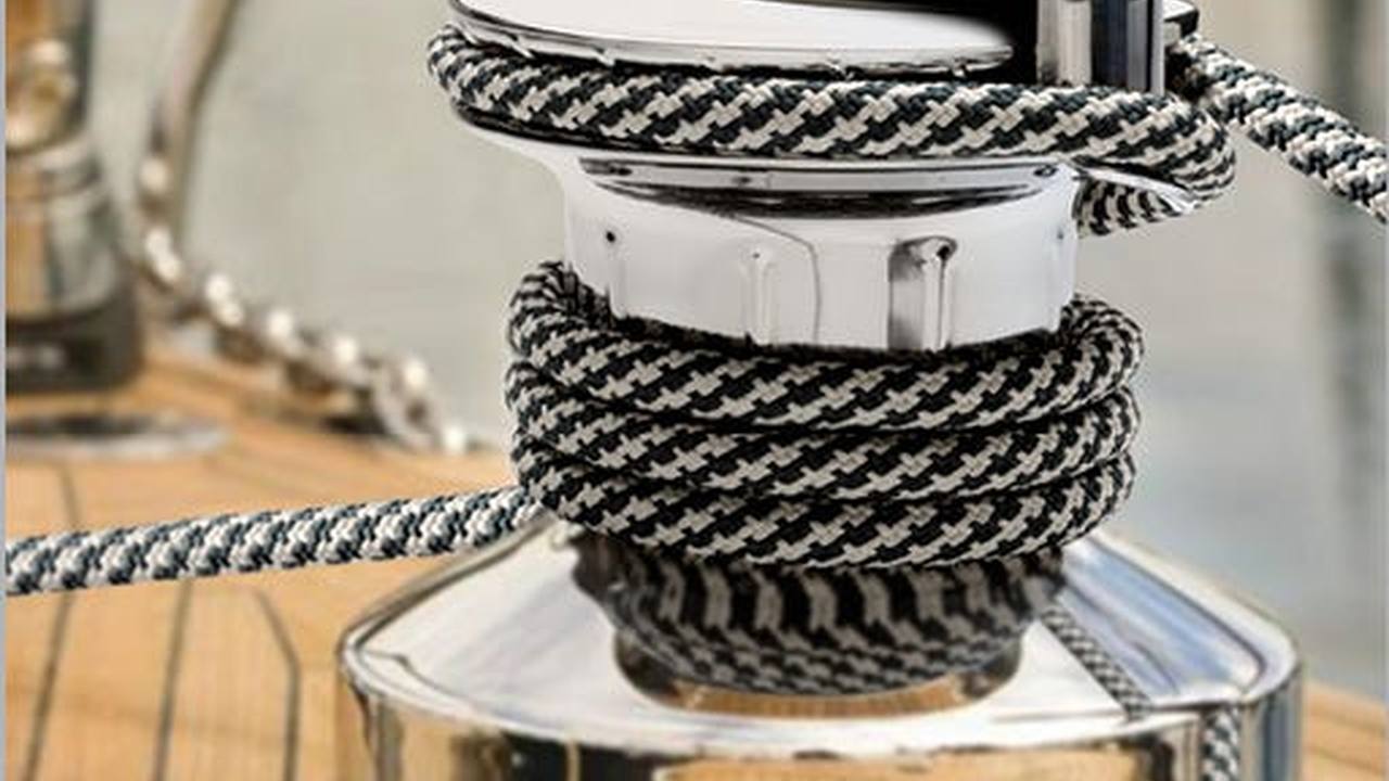 Scotta avvolta su winch Andersen in coperta 4